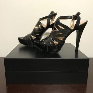 ♠️ GUESS BLACK STRAPY HEELS